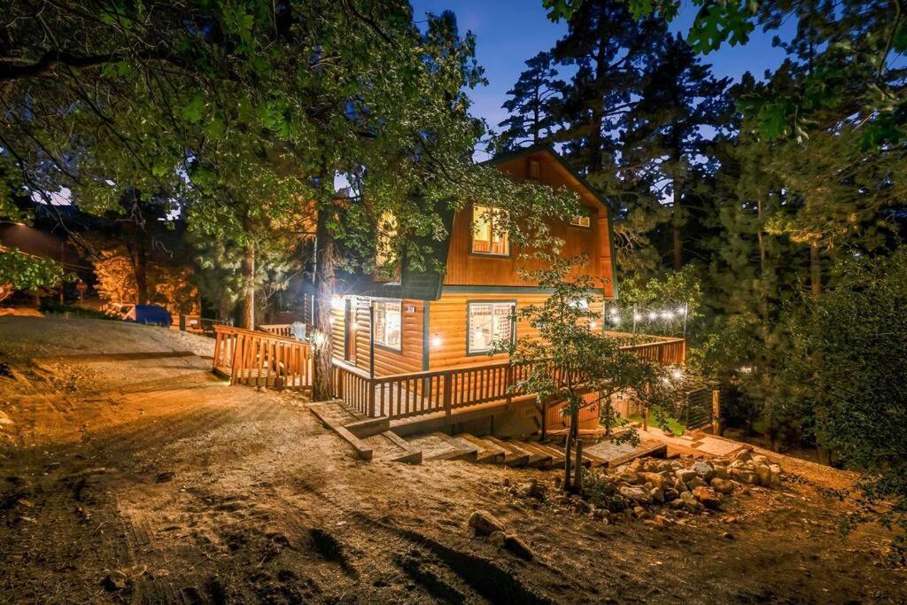 Pine Den Cabin: Arcade+fire Pit+bbq Sugarloaf