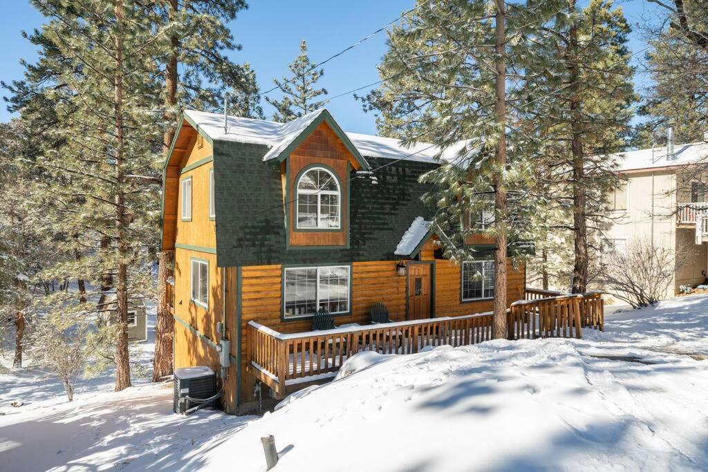 Pine Den Cabin: Arcade+fire Pit+bbq