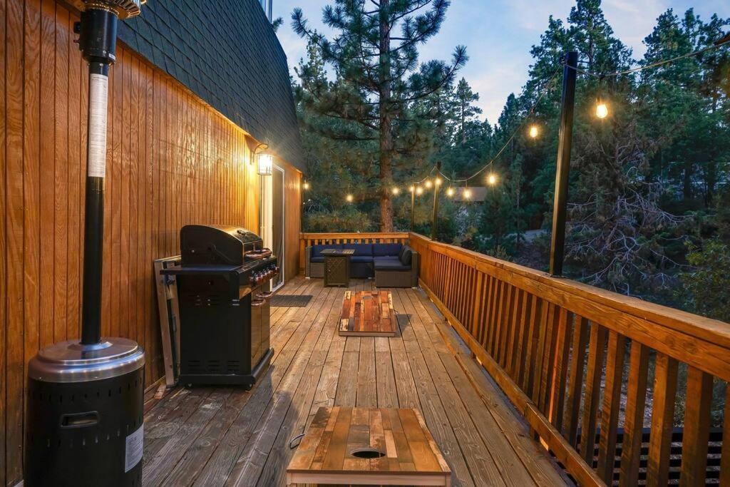 Pine Den Cabin: Arcade+fire Pit+bbq *