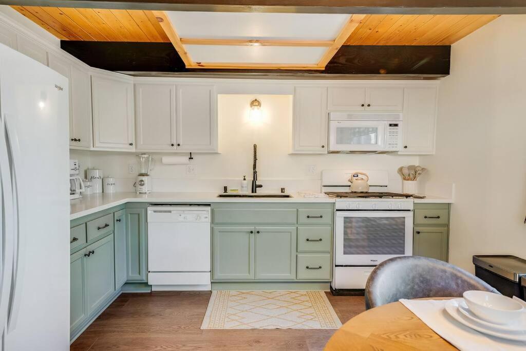 Casa vacanze Pine Den Cabin: Arcade+fire Pit+bbq Sugarloaf